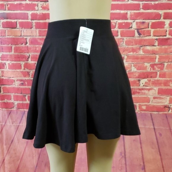 Pins & needles skater Black stretchy mini skirt XS - Picture 2 of 6